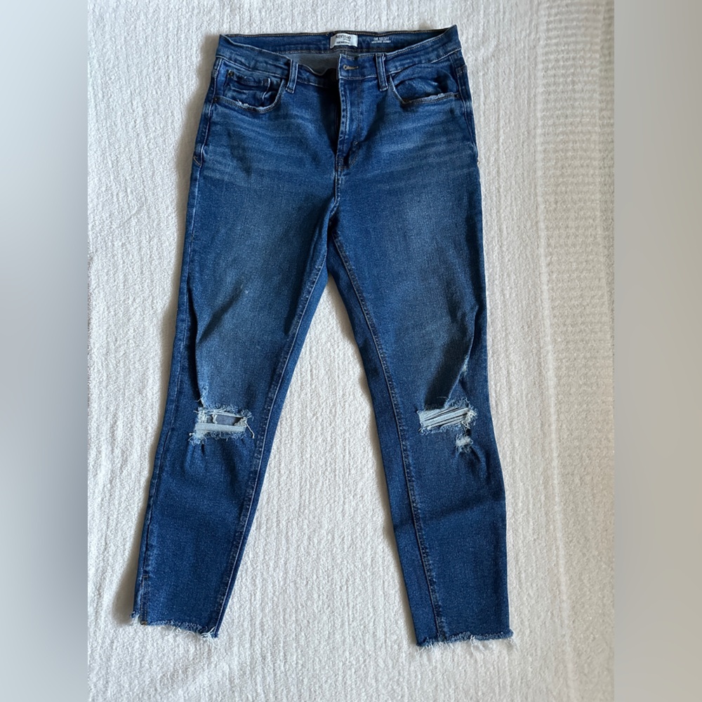 Kensie Jeans The Kelsey High Rise Skinny Jeans, Distressed, size 10/30